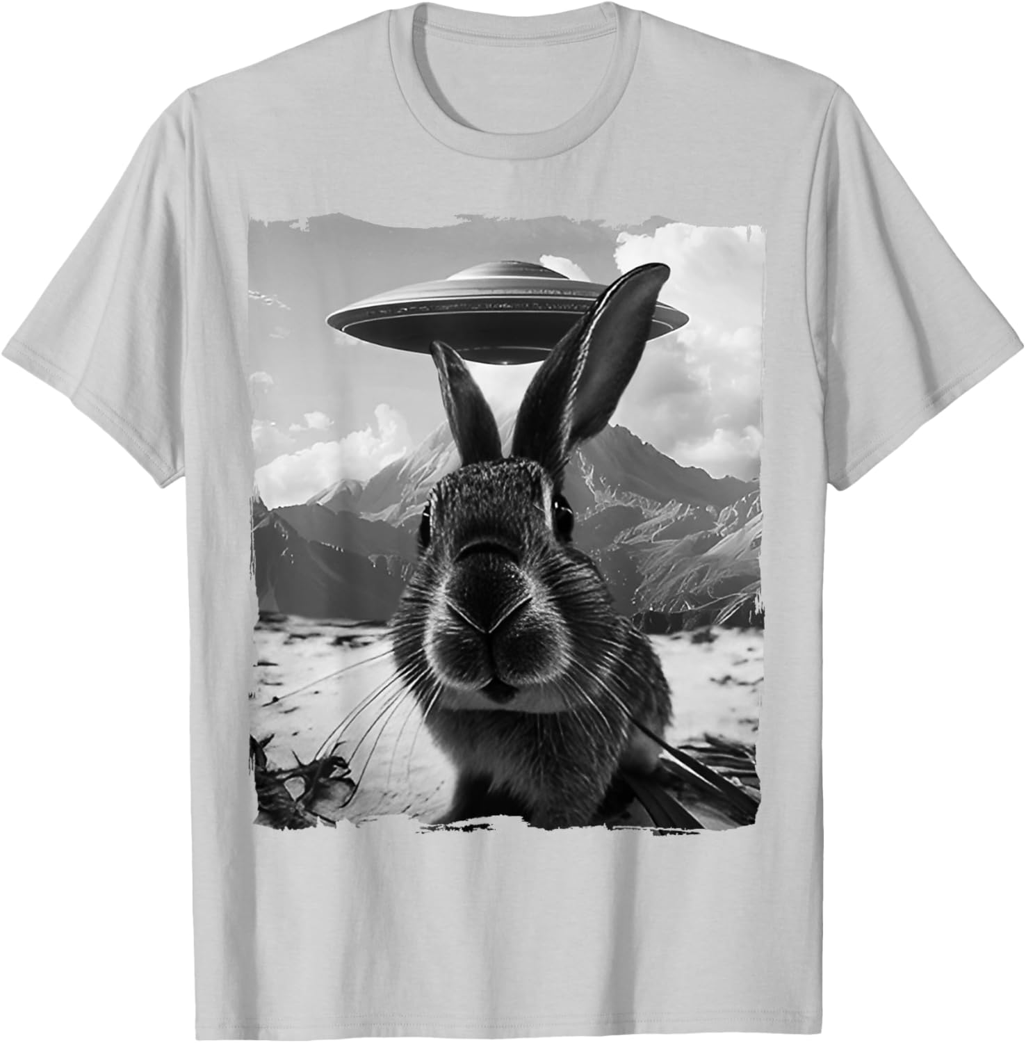 Cute Bunny Rabbit Selfie with Alien and UFO T-Shirt for Fun Lovers - 17