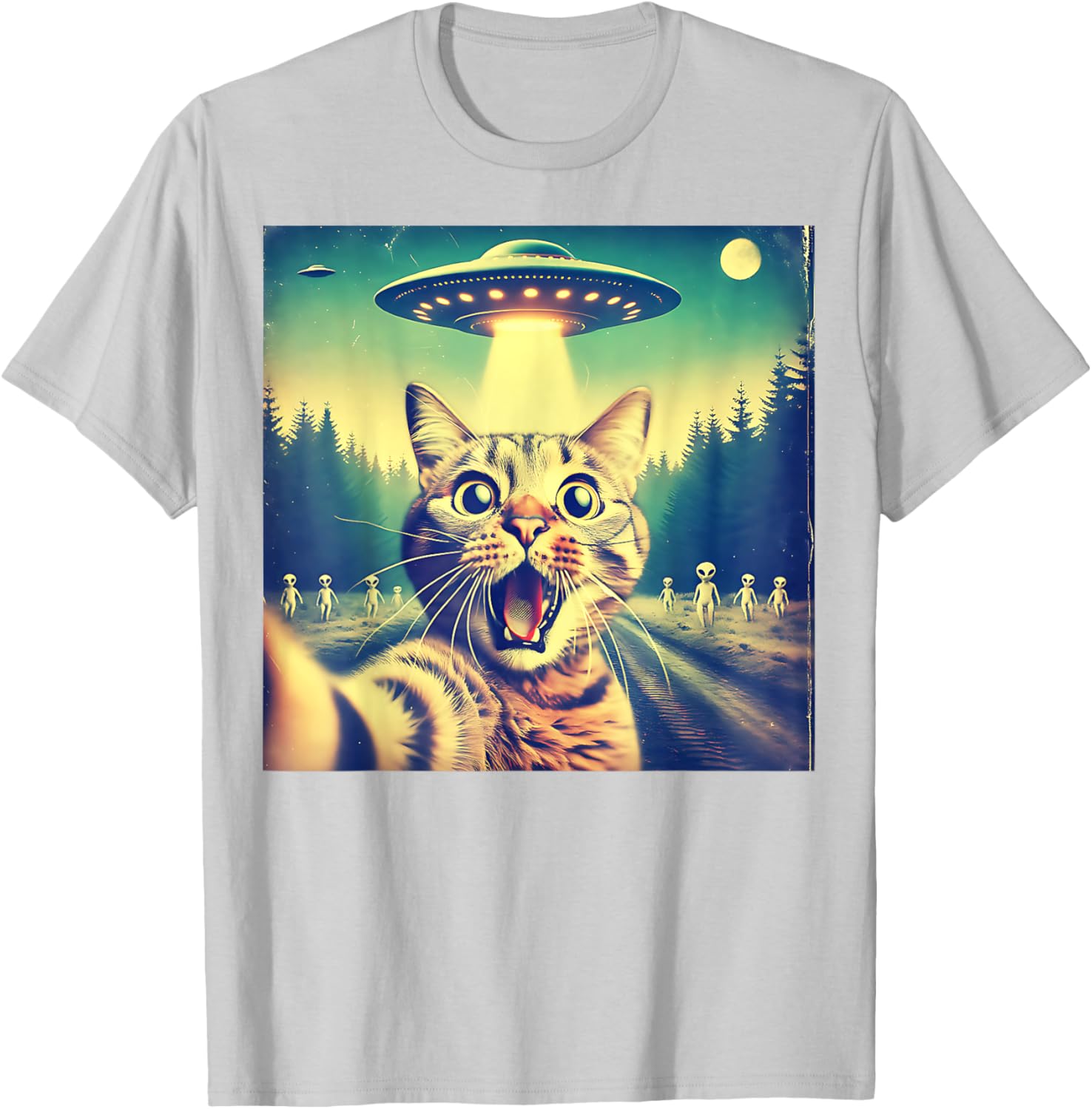 Funny Cat Selfie with Alien UFO Cute T-Shirt for Cat Lovers of All Ages - 11