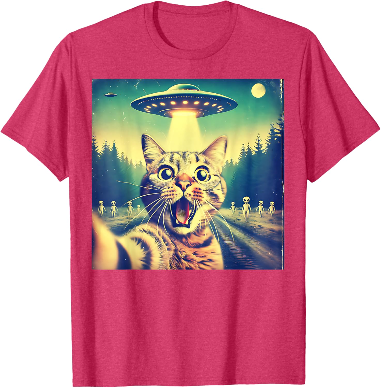 Funny Cat Selfie with Alien UFO Cute T-Shirt for Cat Lovers of All Ages - 1