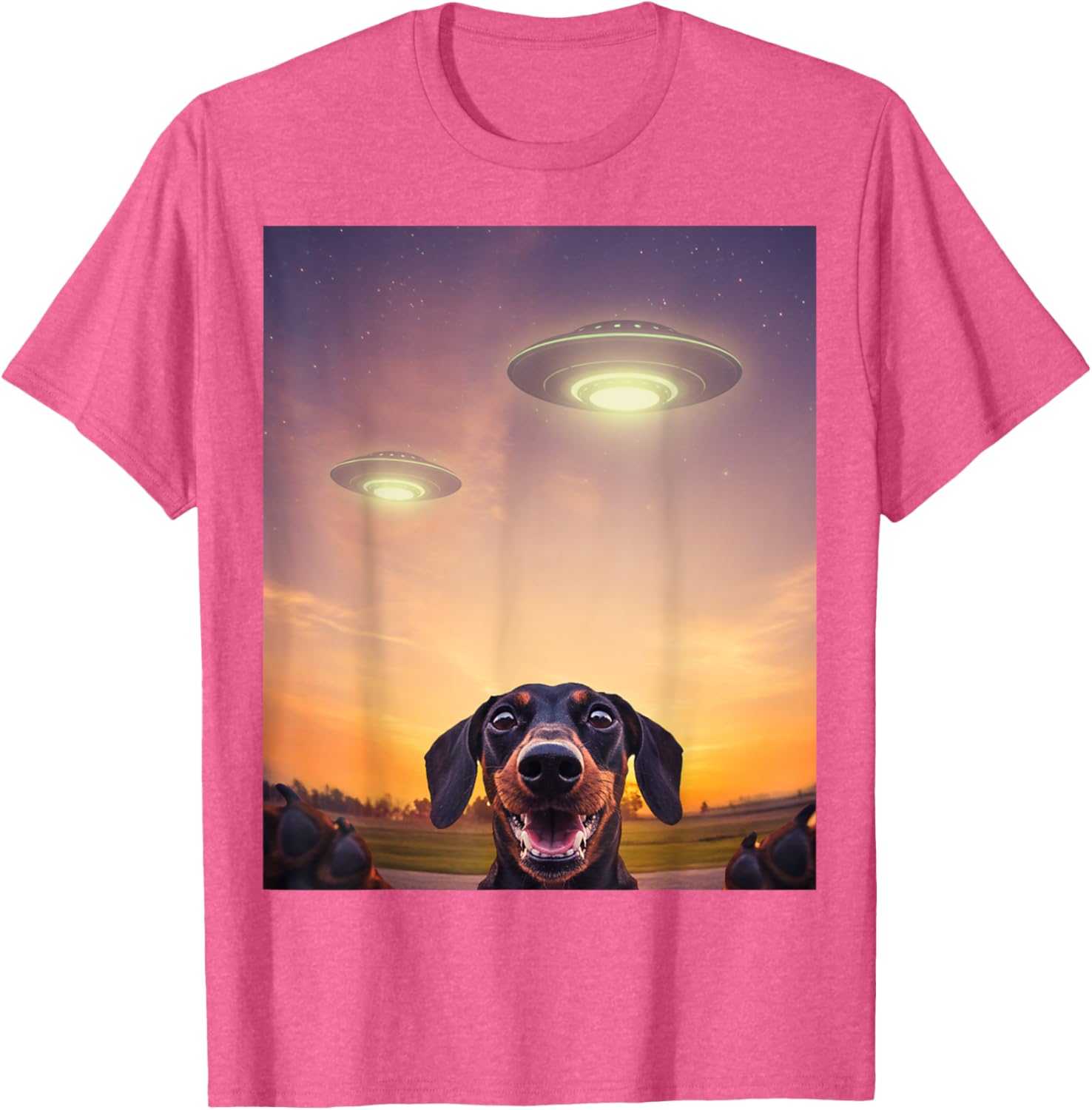 Funny Dachshund UFO Sighting Selfie T-Shirt for Dog Lovers - 15