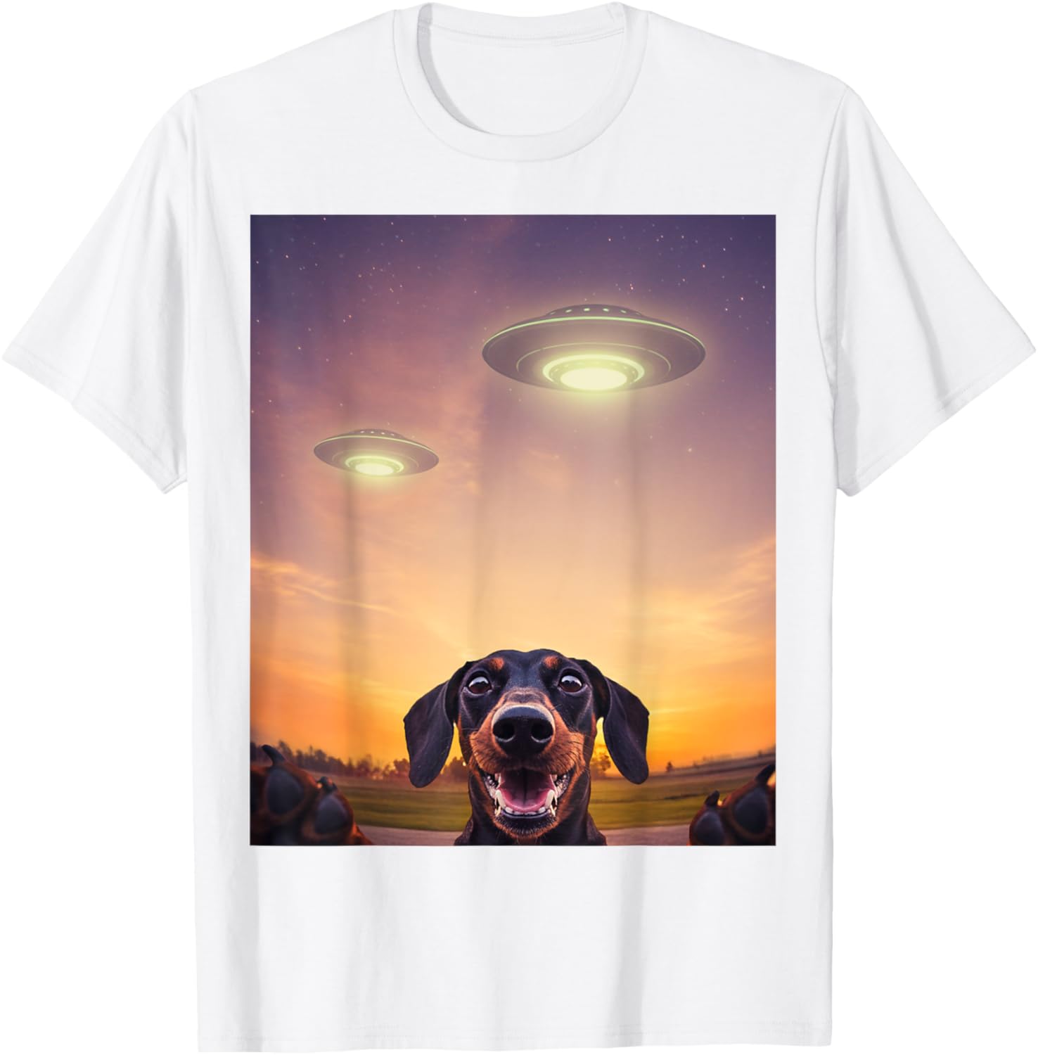 Funny Dachshund UFO Sighting Selfie T-Shirt for Dog Lovers - 23