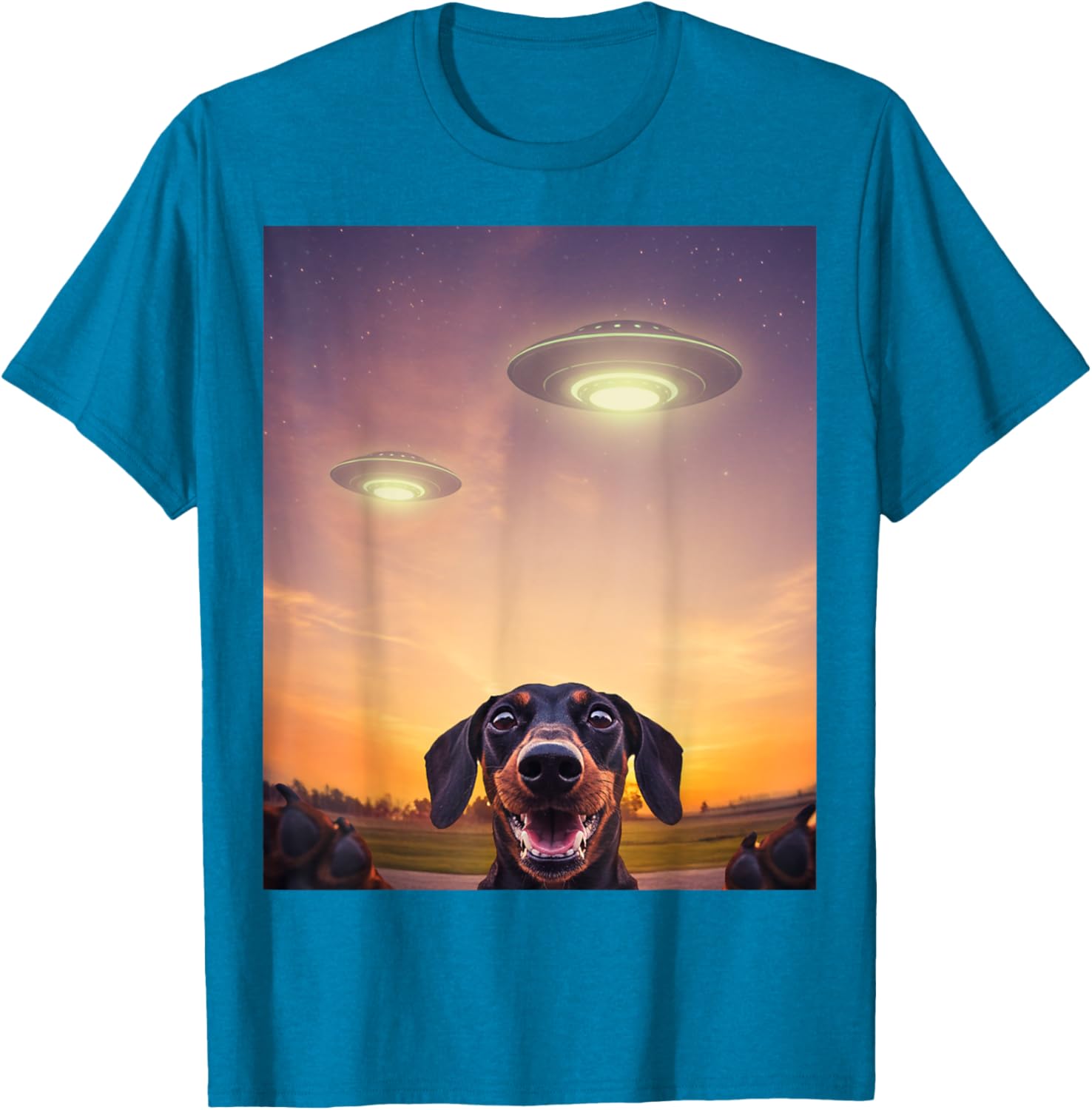 Funny Dachshund UFO Sighting Selfie T-Shirt for Dog Lovers - 22