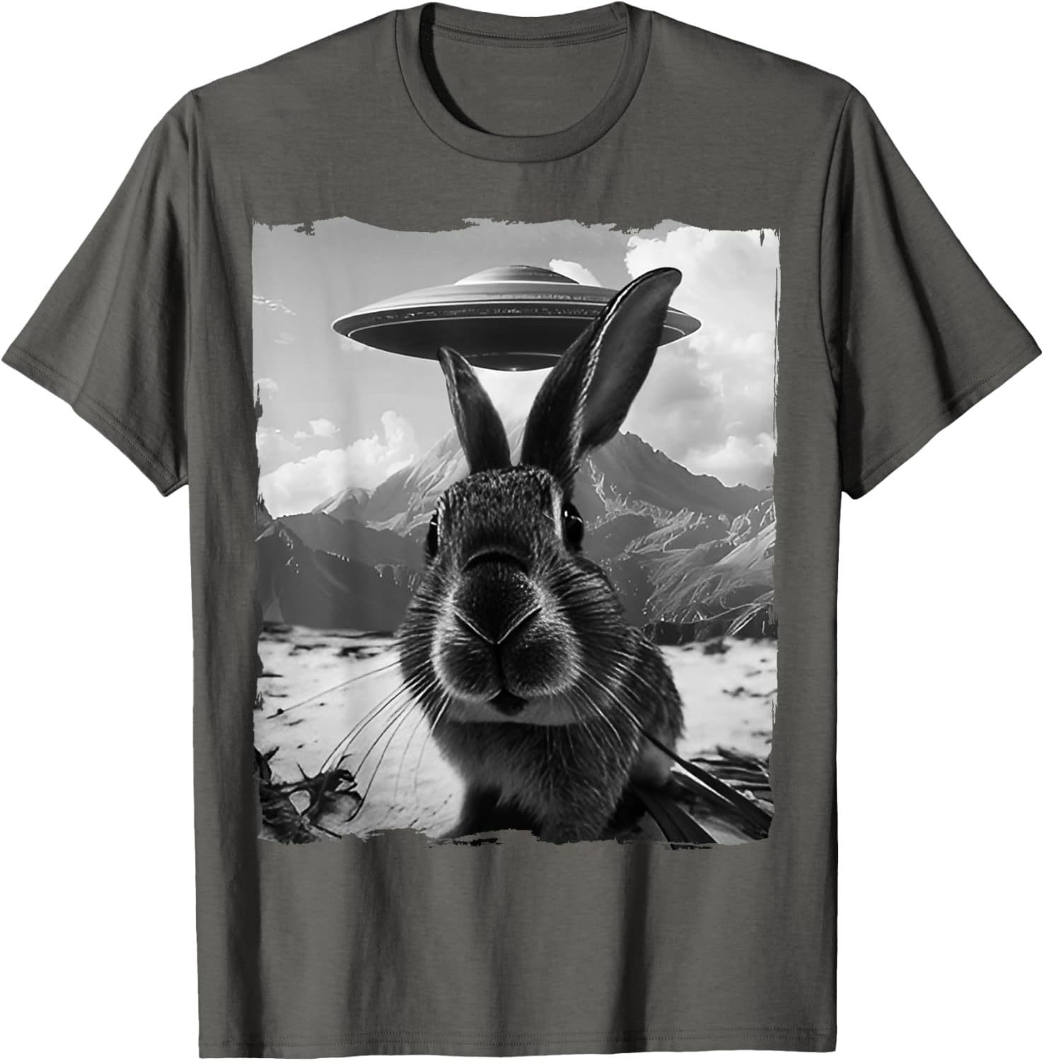 Cute Bunny Rabbit Selfie with Alien and UFO T-Shirt for Fun Lovers - 26