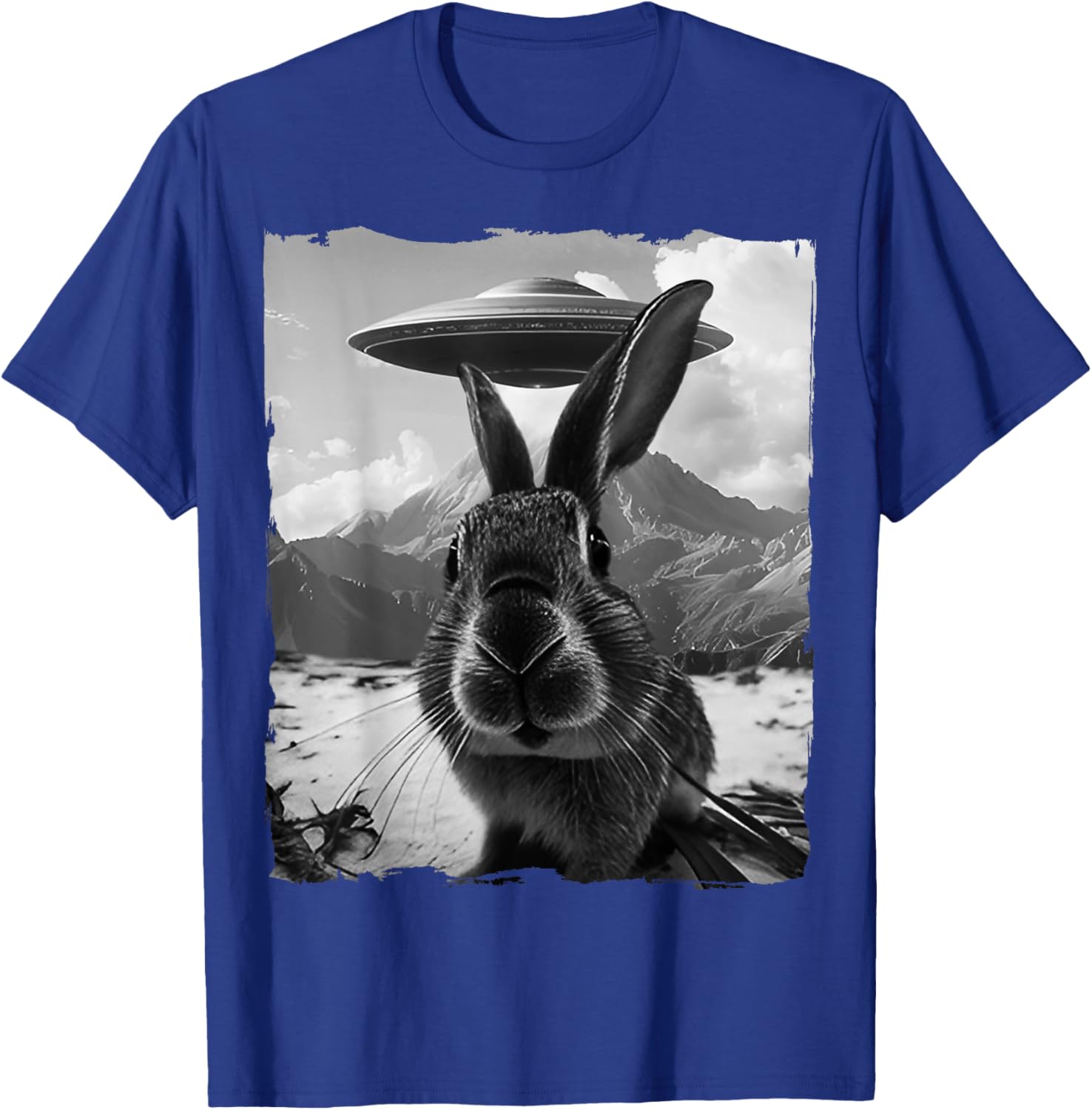 Cute Bunny Rabbit Selfie with Alien and UFO T-Shirt for Fun Lovers - 22
