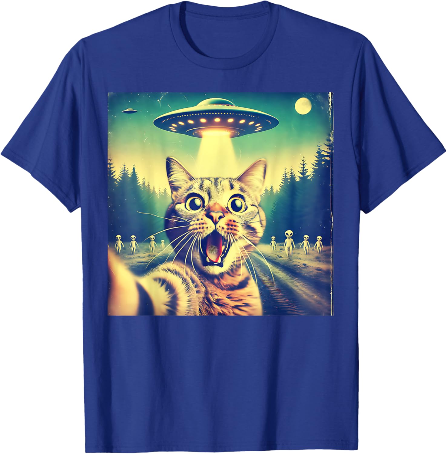 Funny Cat Selfie with Alien UFO Cute T-Shirt for Cat Lovers of All Ages - 9
