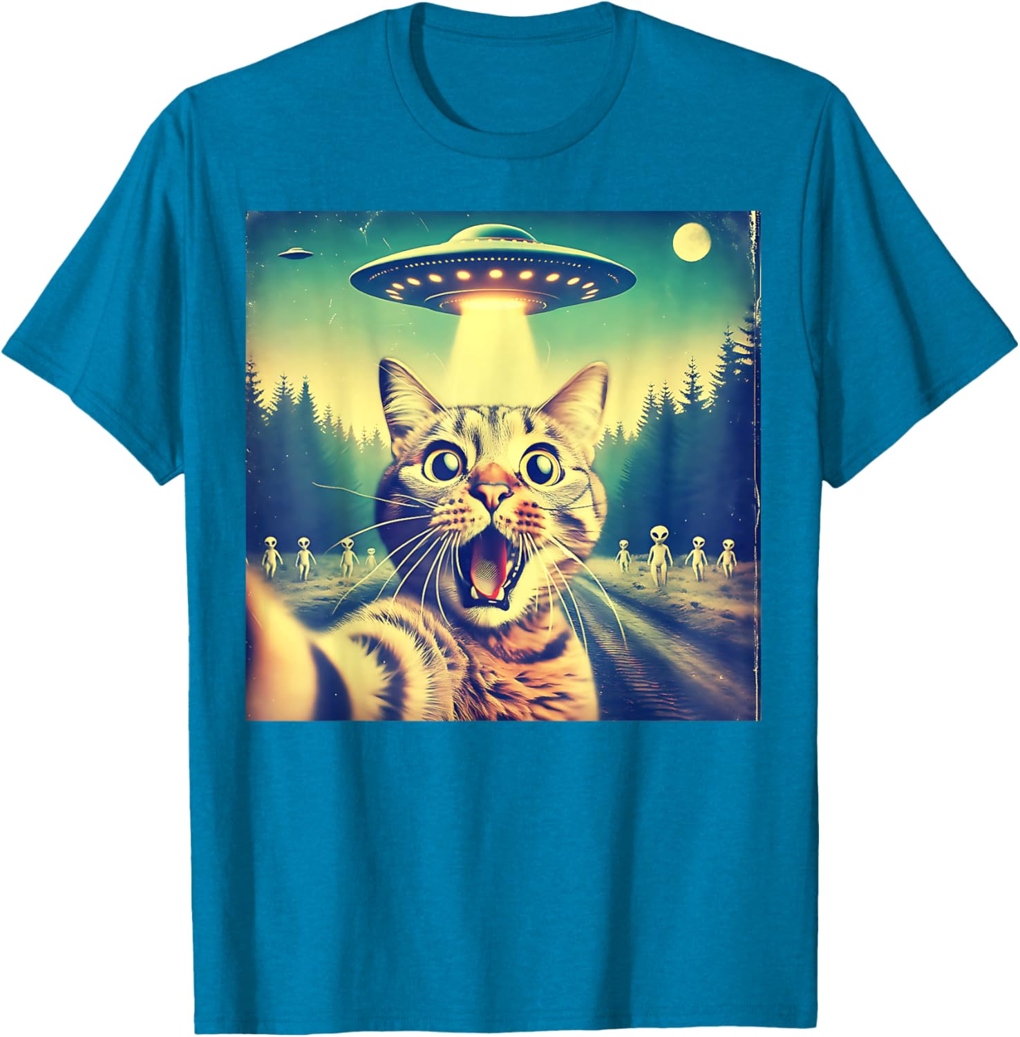 Funny Cat Selfie with Alien UFO Cute T-Shirt for Cat Lovers of All Ages - 3