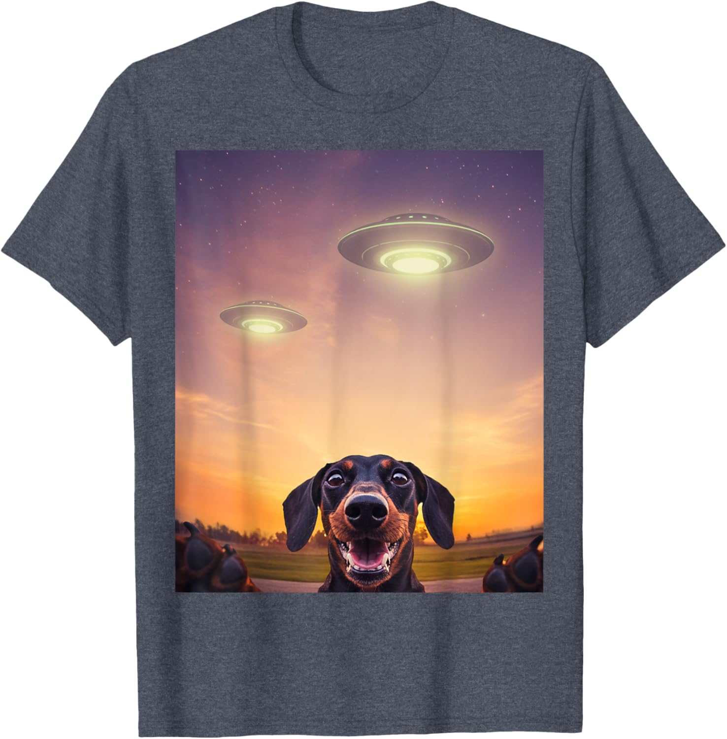 Funny Dachshund UFO Sighting Selfie T-Shirt for Dog Lovers - 1