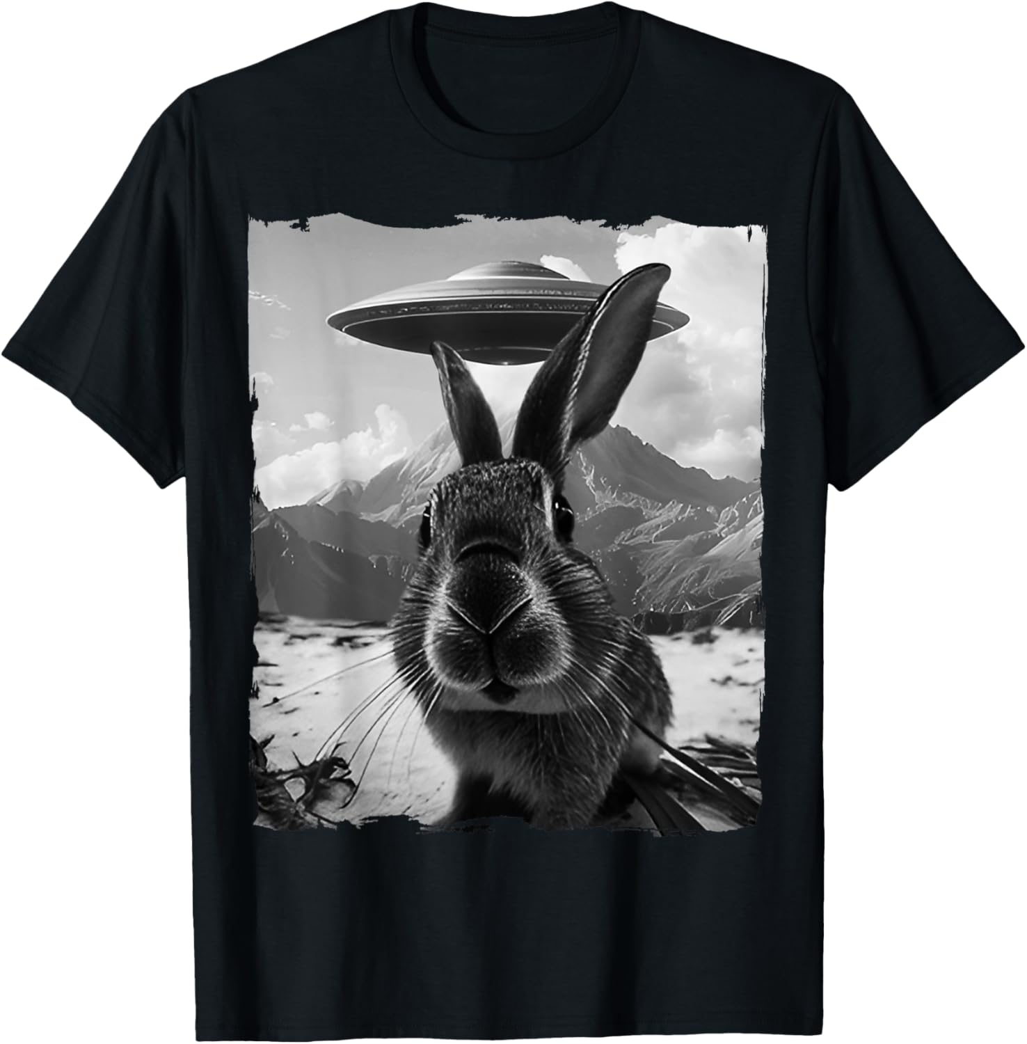 Cute Bunny Rabbit Selfie with Alien and UFO T-Shirt for Fun Lovers - 18