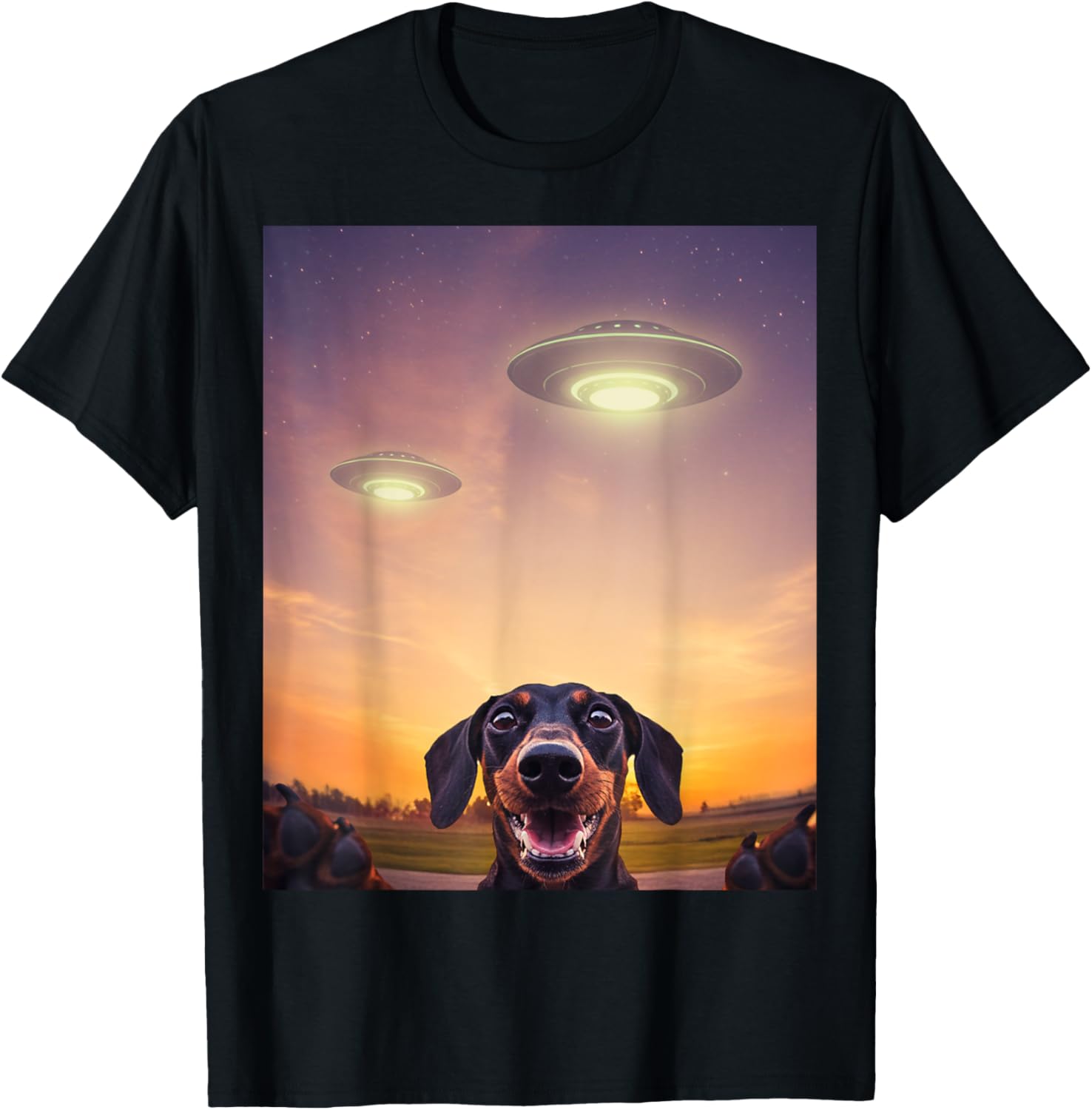 Funny Dachshund UFO Sighting Selfie T-Shirt for Dog Lovers - 11