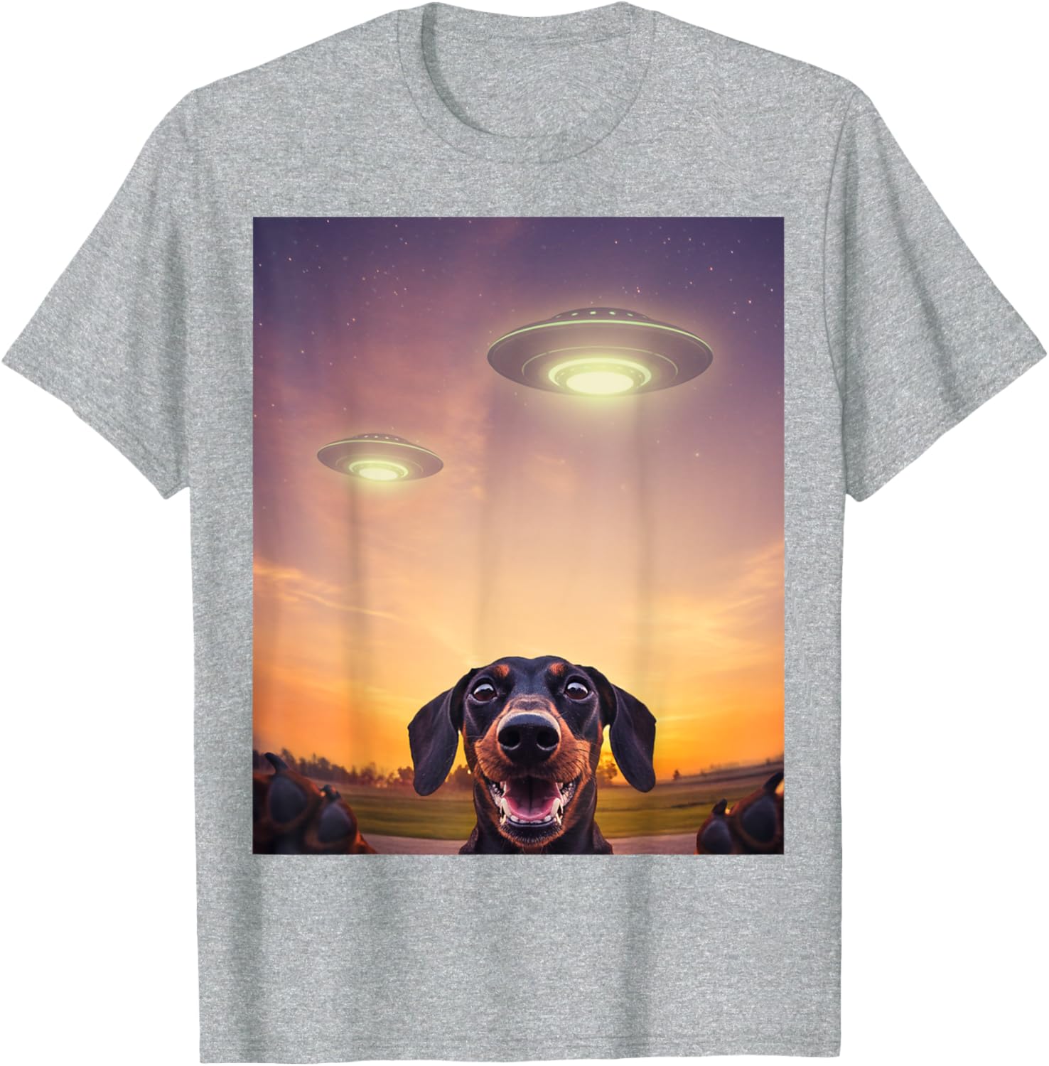 Funny Dachshund UFO Sighting Selfie T-Shirt for Dog Lovers - 19
